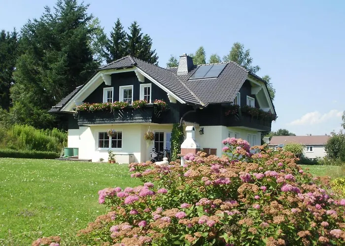 Apartment Near The Forest